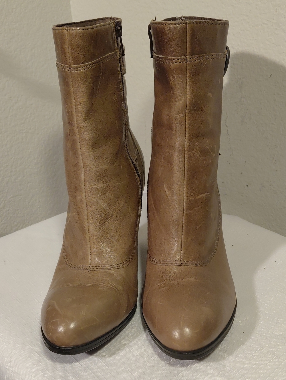 Born Vivi Taupe Leather Ankle Boots